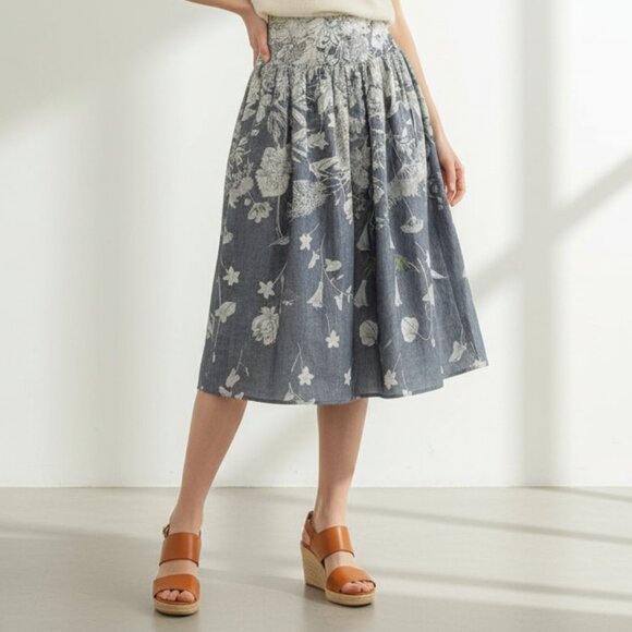 NWT En Saison Sydney Midi Skirt in Washed Blue Ivory Floral - Picture 1 of 5